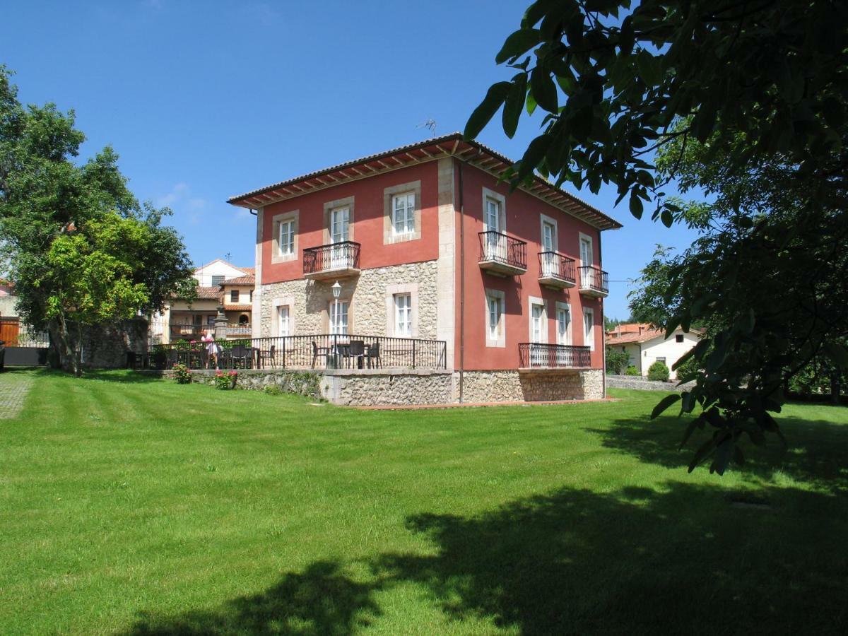 Apartamentos Santa Marina Llanes Exteriör bild